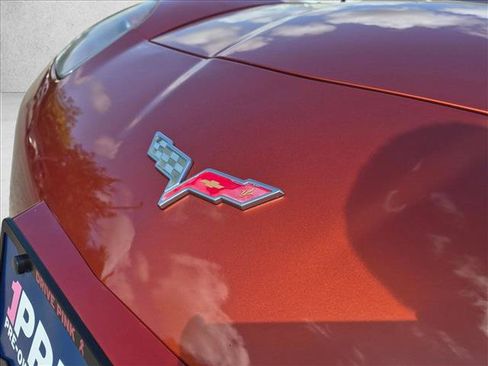 Used 2005 Chevrolet Corvette Convertible w/ Preferred Equipment Group RWD image 11