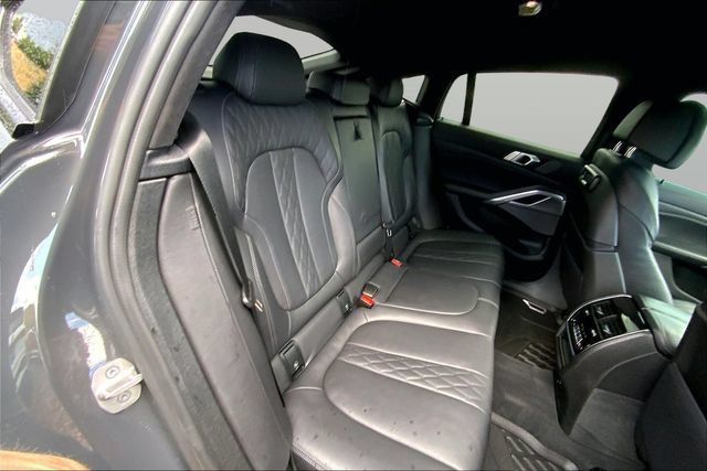 Used 2021 BMW X6 M50i w/ Premium Package AWD/4WD image 19