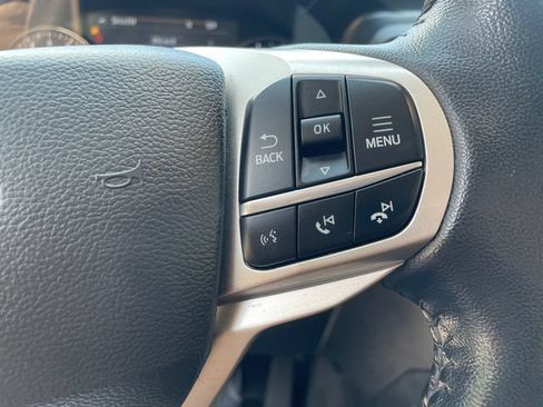 Used 2022 Ford Explorer XLT w/ Equipment Group 202A AWD/4WD image 28