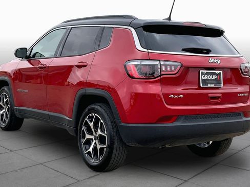 Used 2025 Jeep Compass Limited image 10