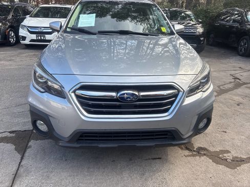Used 2019 Subaru Outback 3.6R Limited image 3