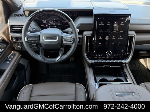 New 2026 GMC Yukon Denali Ultimate AWD/4WD image 11