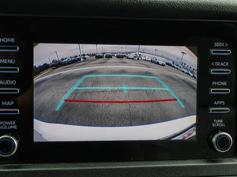 Used 2020 Toyota Sienna L image 22