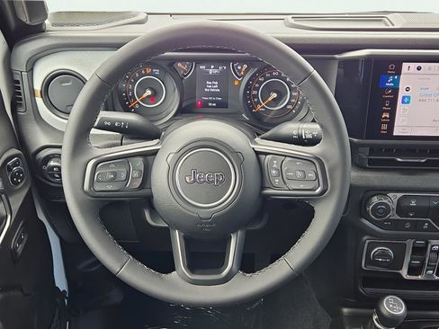 New 2025 Jeep Gladiator Sport image 16