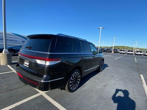 Used 2022 Lincoln Navigator Black Label AWD/4WD image 7