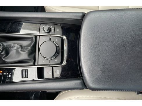 Certified 2023 MAZDA MAZDA3 s w/ Appearance Package image 32