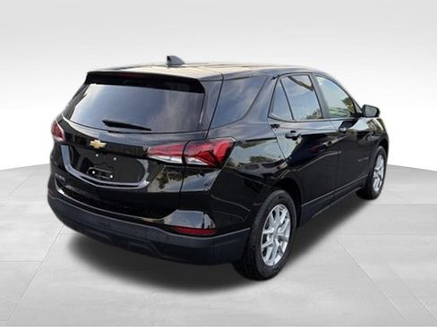 Used 2024 Chevrolet Equinox LS w/ LS Convenience Package FWD image 5