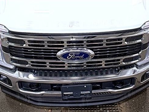 Used 2024 Ford F350 XLT w/ FX4 Off-Road Package AWD/4WD image 5