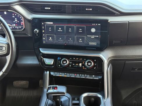 Used 2023 GMC Sierra 1500 Denali AWD/4WD image 25