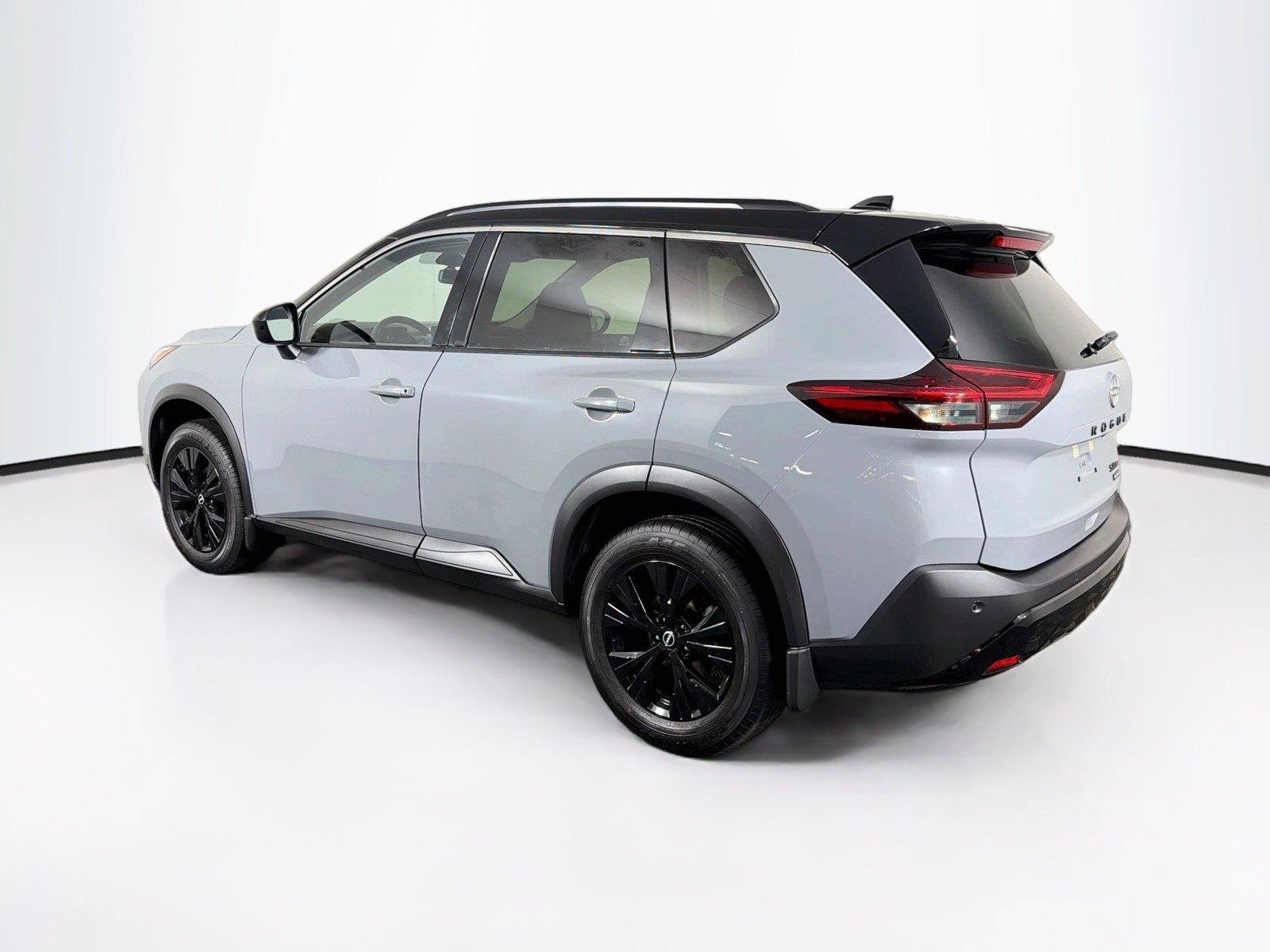 Used 2023 Nissan Rogue SV w/ SV Premium B Package AWD/4WD image 9