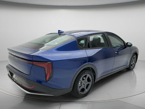 Used 2026 Kia K4 FWD image 5