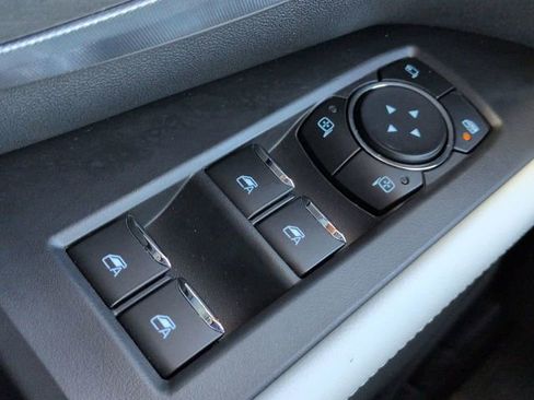 Used 2025 Ford Expedition Platinum AWD/4WD image 27