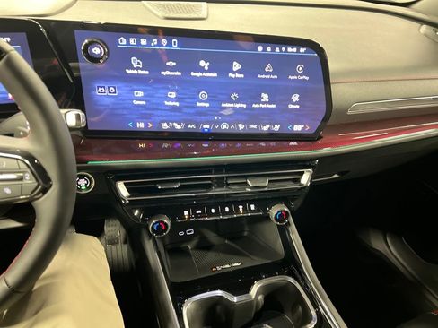 New 2026 Chevrolet Traverse RS w/ LPO, Floor Liner Package image 23