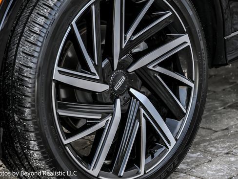 Used 2025 Lincoln Aviator Black Label w/ Jet Appearance Package image 6