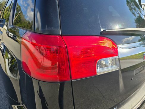 Used 2017 GMC Terrain SLT image 15