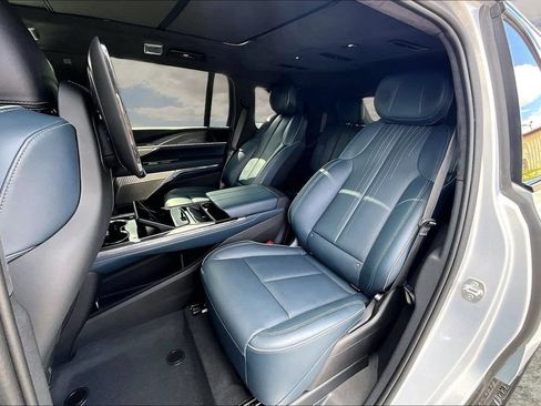 Certified 2025 Cadillac Escalade IQ Sport 2 AWD/4WD image 21