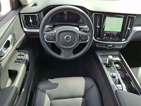 Used 2025 Volvo S60 B5 Core AWD/4WD image 11