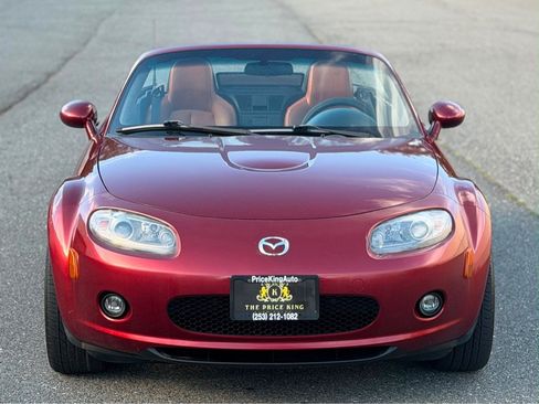 Used 2006 MAZDA MX-5 Miata Grand Touring RWD image 2