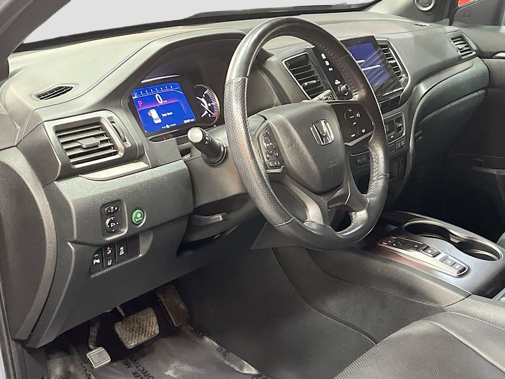 Used 2023 Honda Passport EX-L image 9
