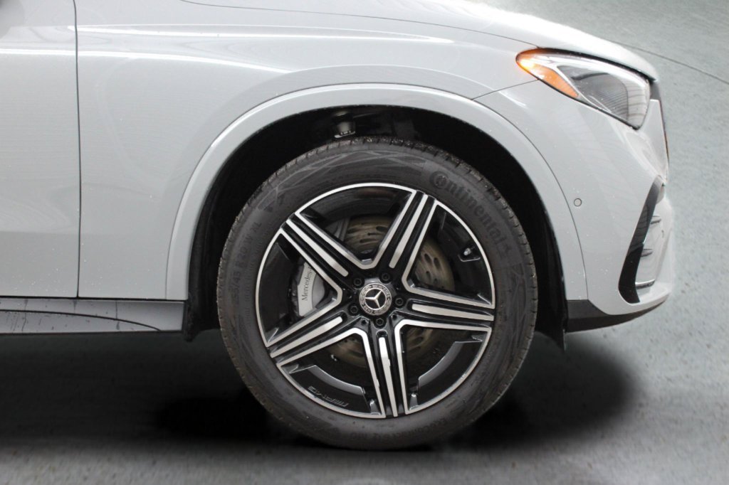 Used 2026 Mercedes-Benz GLC 300 4MATIC image 14
