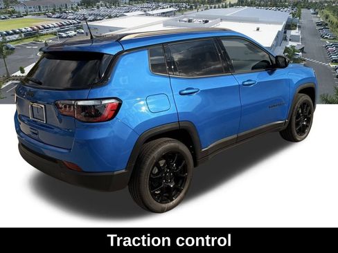 New 2026 Jeep Compass Latitude image 4