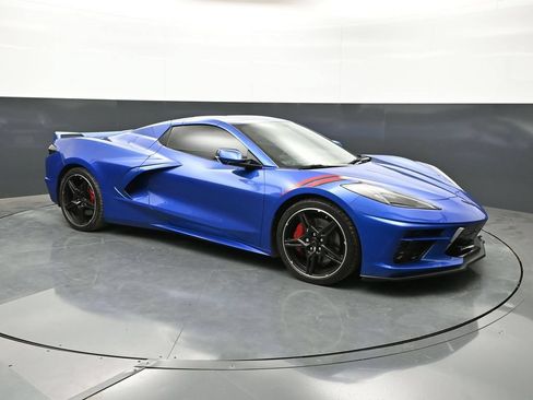 Used 2022 Chevrolet Corvette Stingray Premium Conv w/ Z51 Performance Package RWD image 30