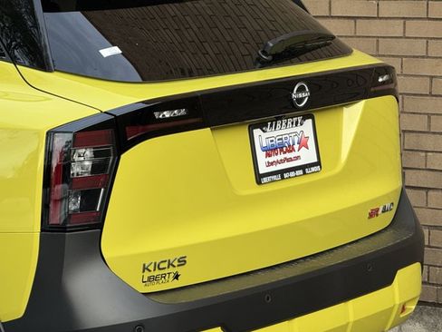 New 2026 Nissan Kicks SR w/ Cold Weather Package AWD/4WD image 38