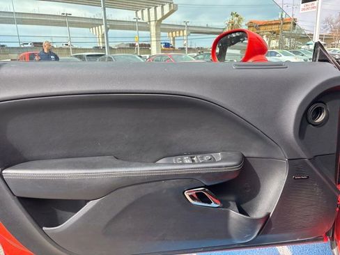 Used 2016 Dodge Challenger SRT Hellcat image 15