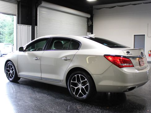 Used 2016 Buick LaCrosse Sport Touring w/ Experience Buick Package FWD image 5