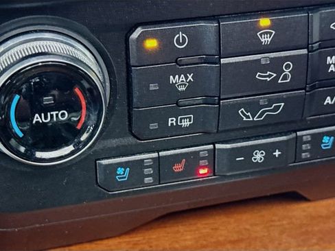 Used 2018 Ford F150 King Ranch w/ Equipment Group 601A Luxury image 20