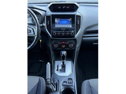 Used 2018 Subaru Crosstrek 2.0i Premium image 11