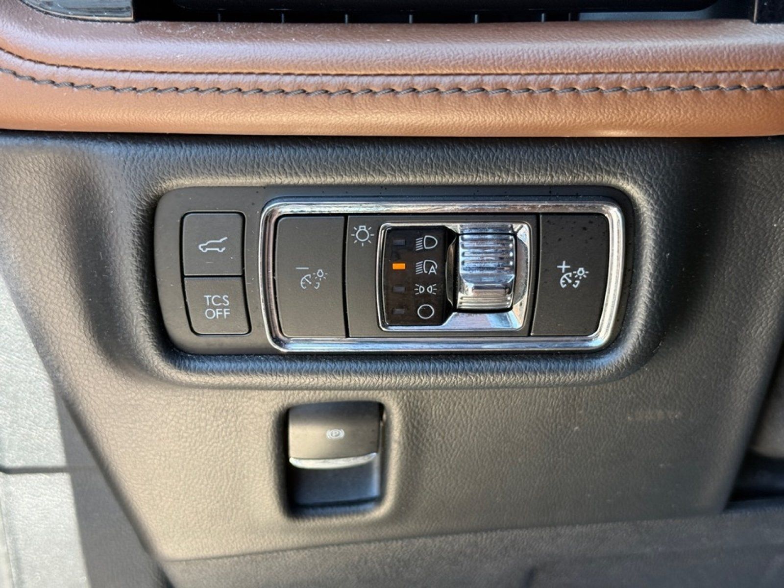 Used 2023 Lincoln Nautilus Reserve AWD/4WD image 34