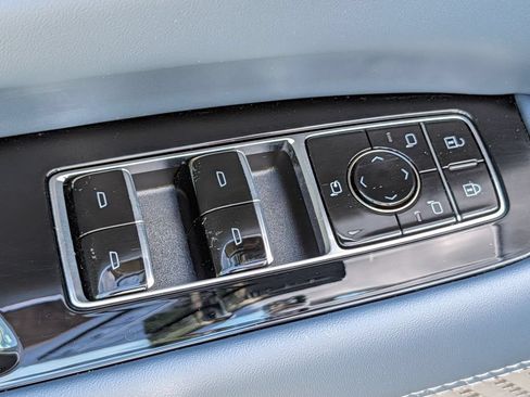 Used 2025 Cadillac Escalade IQ Luxury 2 w/ LPO, Premium Carpet Package AWD/4WD image 38