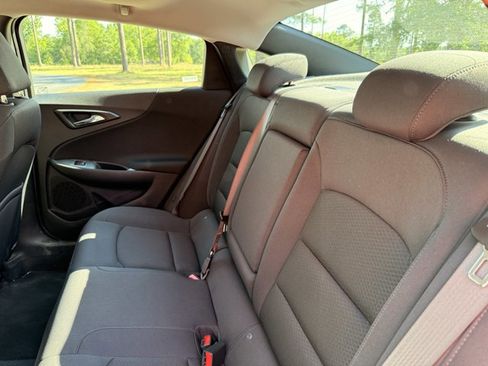 Used 2024 Chevrolet Malibu LT w/ Sport Edition image 28