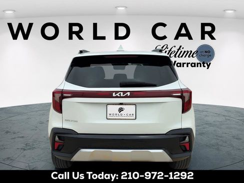 Used 2025 Kia Seltos EX w/ EX Sunroof Package FWD image 6
