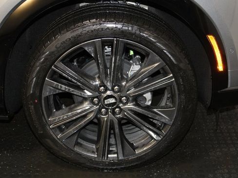 New 2026 Cadillac Optiq Sport 2 image 39