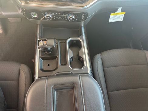 Used 2022 GMC Sierra 1500 Elevation RWD image 18