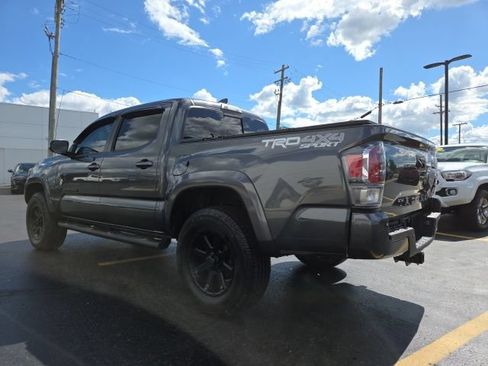 Used 2021 Toyota Tacoma TRD Sport w/ Technology Package AWD/4WD image 5