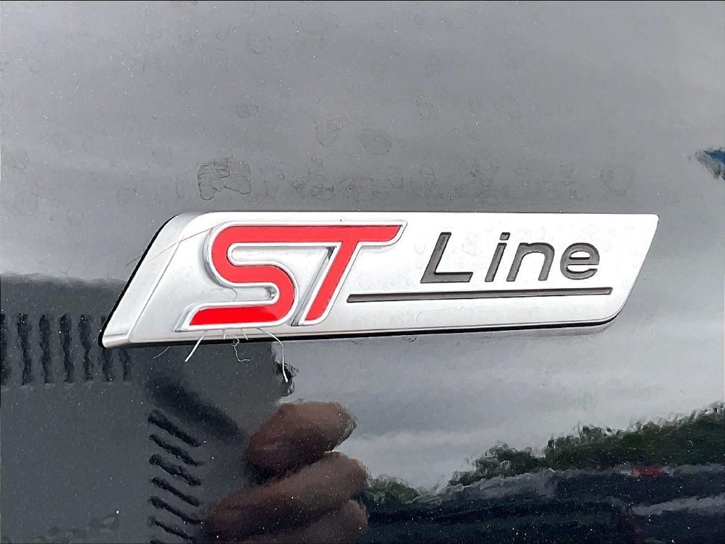 Used 2025 Ford Escape ST-Line Select AWD/4WD image 26
