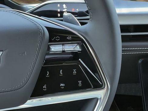 Certified 2026 Cadillac Escalade Platinum Sport w/ LPO, ONYX Package image 17