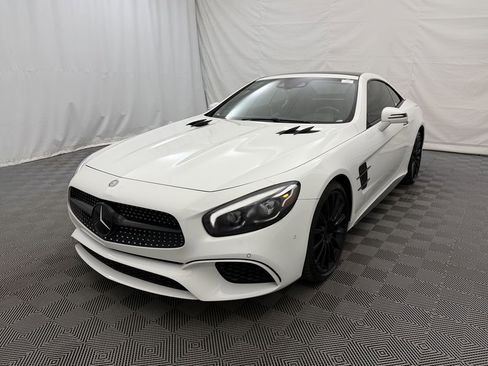 Used 2017 Mercedes-Benz SL 550 image 7