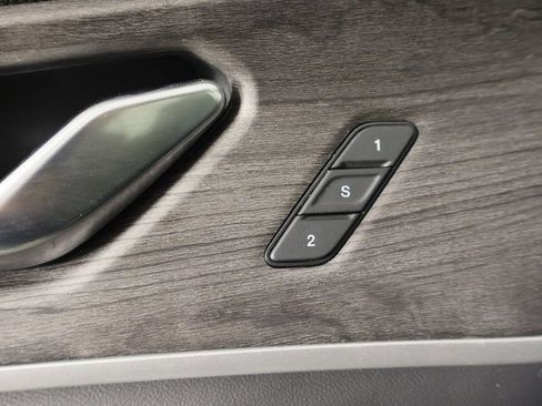 Used 2021 Jeep Grand Cherokee L Limited image 24