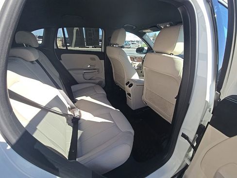 Used 2024 Mercedes-Benz GLA 250 4MATIC image 30