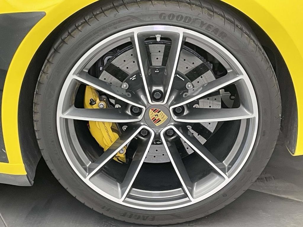 Used 2020 Porsche 911 Carrera S RWD image 12