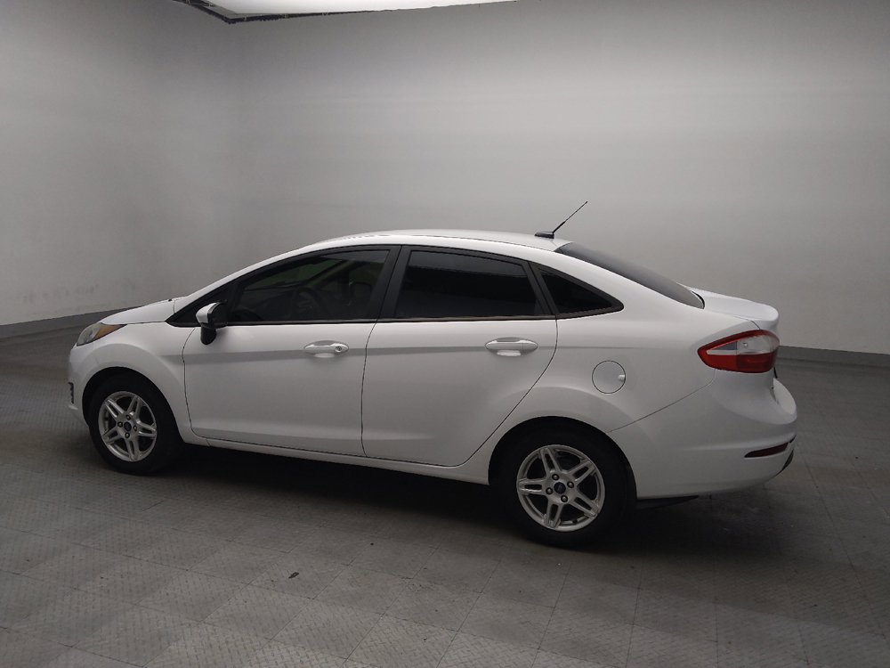 Used 2018 Ford Fiesta SE FWD image 3