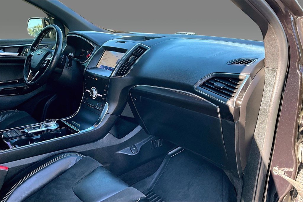 Used 2020 Ford Edge ST w/ Equipment Group 401A AWD/4WD image 10