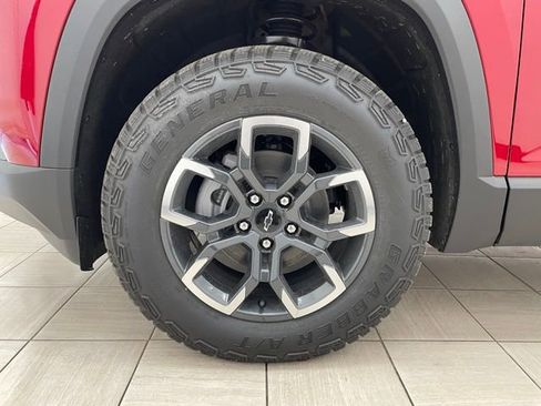 New 2026 Chevrolet Equinox ACTIV AWD/4WD image 8