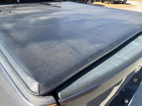 Used 2016 RAM 1500 Classic SLT image 16