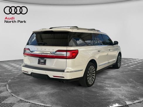 Used 2019 Lincoln Navigator L Reserve w/ Cargo Package AWD/4WD image 5