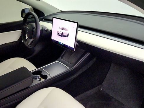 Used 2022 Tesla Model Y Performance AWD/4WD image 29